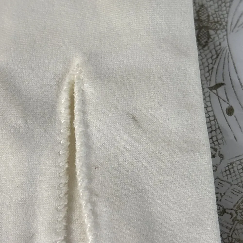 VTG Crescendoe Women's Gloves White Short Scalloped Eyelet Edge Size 7 1/2